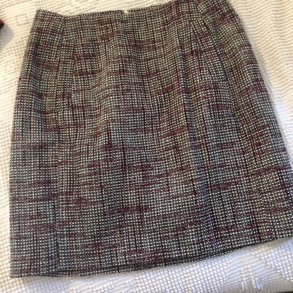 Banana Republic red/white and black skirt